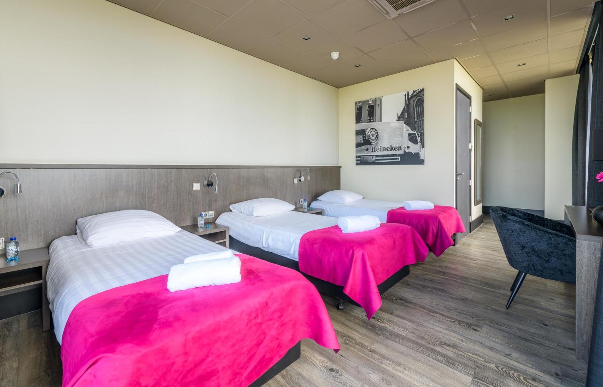 Bas World Hotel Вегел Экстерьер фото