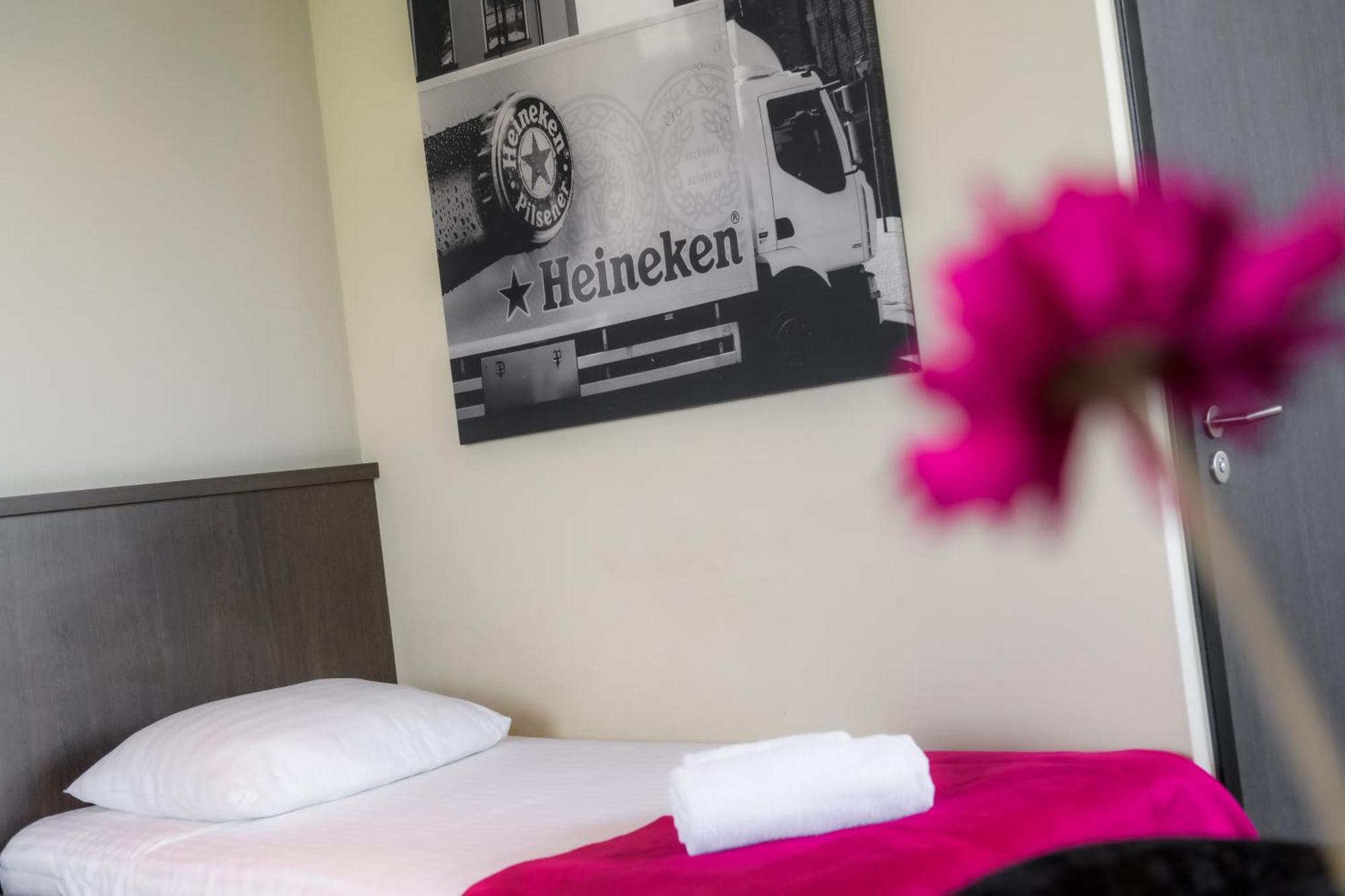 Bas World Hotel Вегел Экстерьер фото
